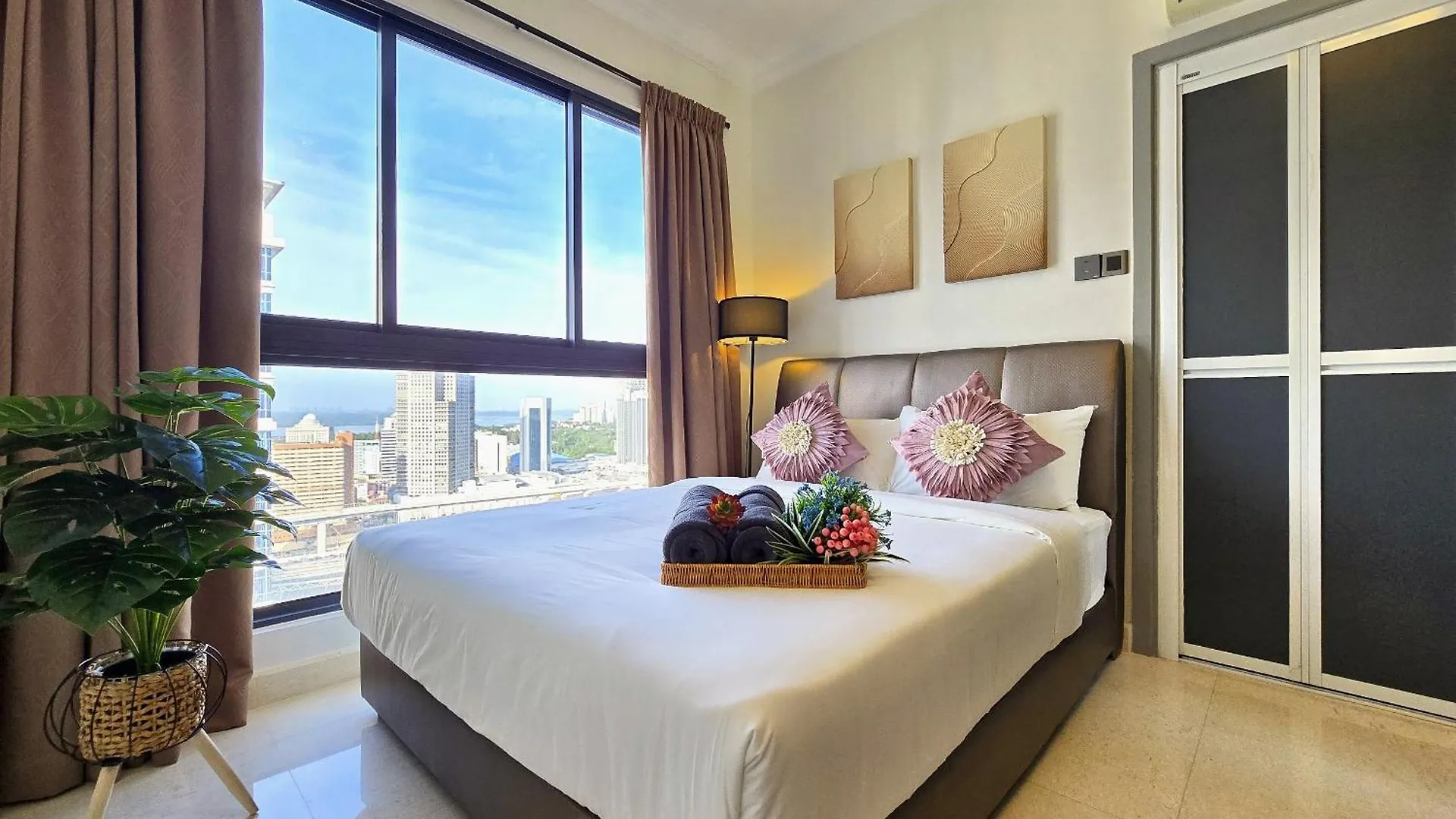 Loft Suite Central City 2Br Jb Ciq 7Pax Johor Bahru