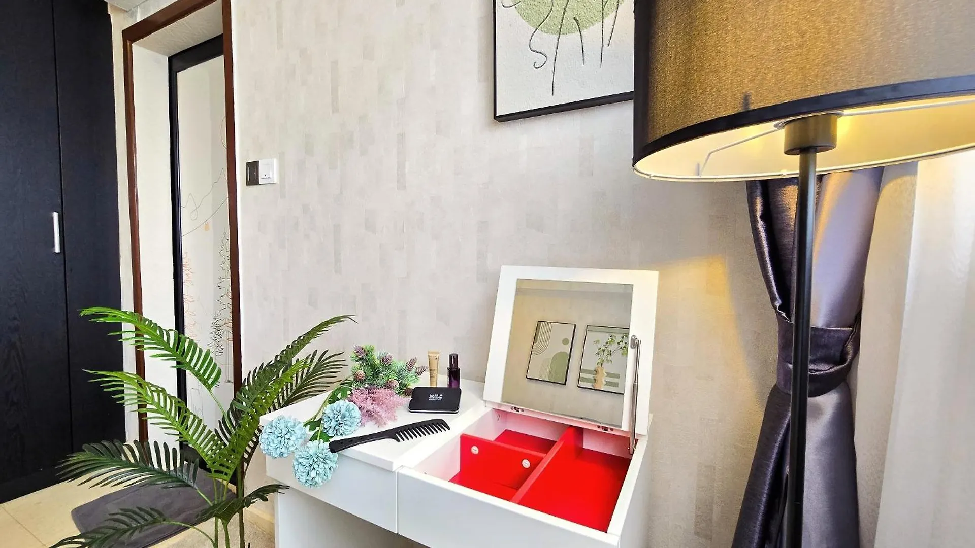 Loft Suite Central City 2Br Jb Ciq 7Pax Johor Bahru Apartment