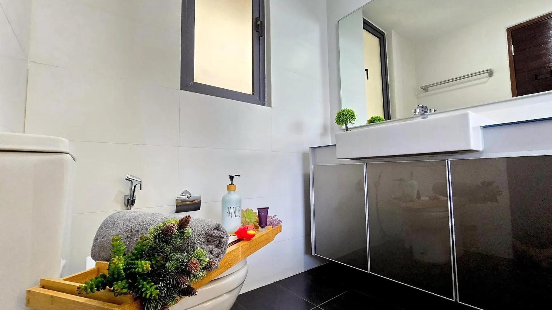 Loft Suite Central City 2Br Jb Ciq 7Pax Johor Bahru Apartment